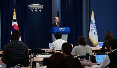 [아침을 열며] 때이른 승리 선언을 경계한다